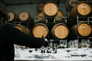 Les types de cave à vin, de la cave enterrée à l'armoire